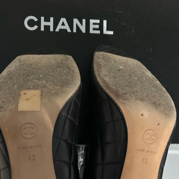 Chanel Quilted Calf Boots size 42 - Picture 13 of 14